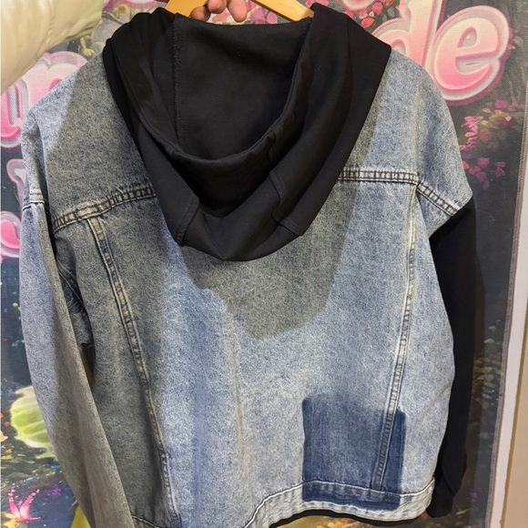 Two-Tone Jeans Jacket - Picture 2 of 4